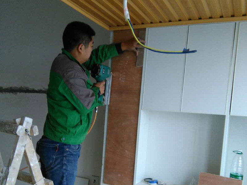 深圳木門安裝企業合作,服務費用月結,深圳安裝門窗公司合作推薦